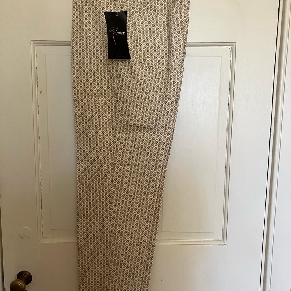 Stylish Cream Patterned Ankle Pants